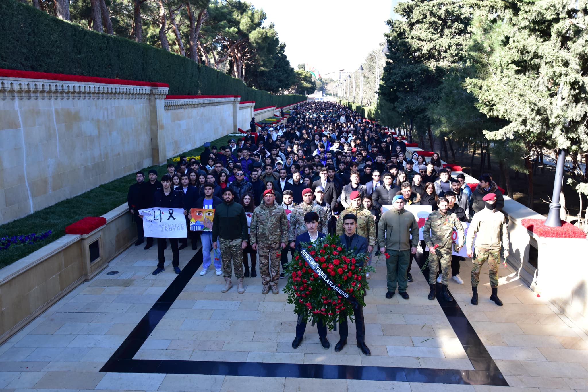 In connection with the 34th anniversary of the January 20 tragedy, leaders and representatives of youth organizations visited the Alley of Martyrs.